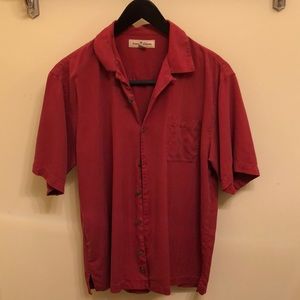 100% silk Tommy Bahama camp shirt men’s medium red